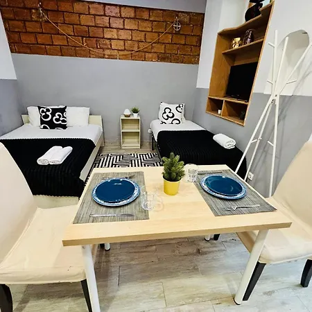 Luxury Flats Centre, Ideal For Tourists