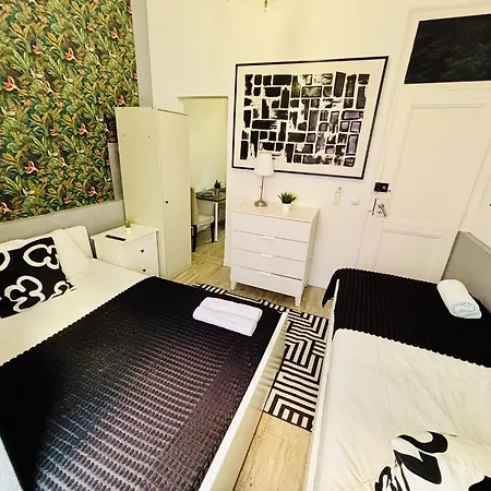 Luxury Flats Centre, Ideal For Tourists 아파트 *